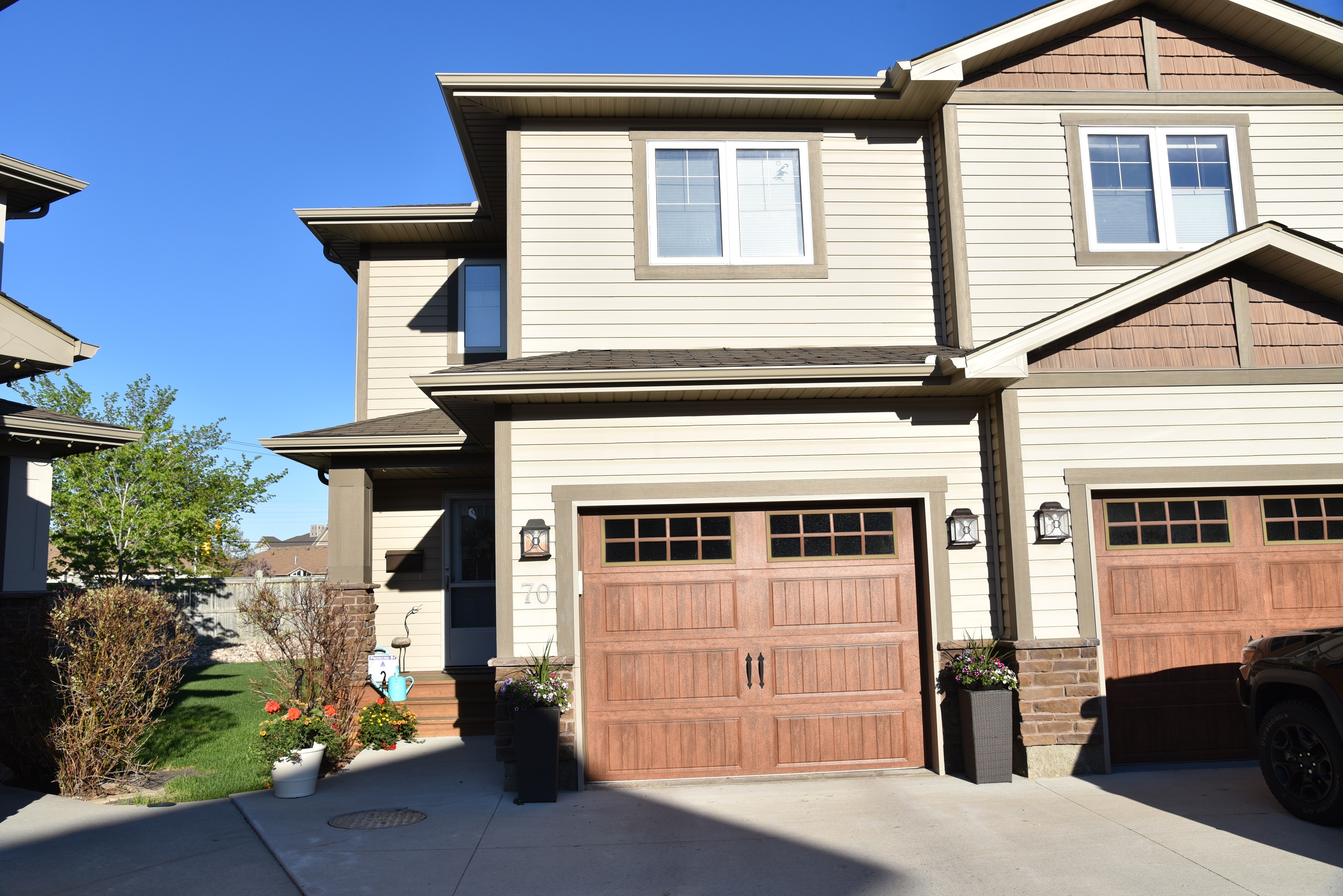 River Park South Exclusive Niblock Realestate